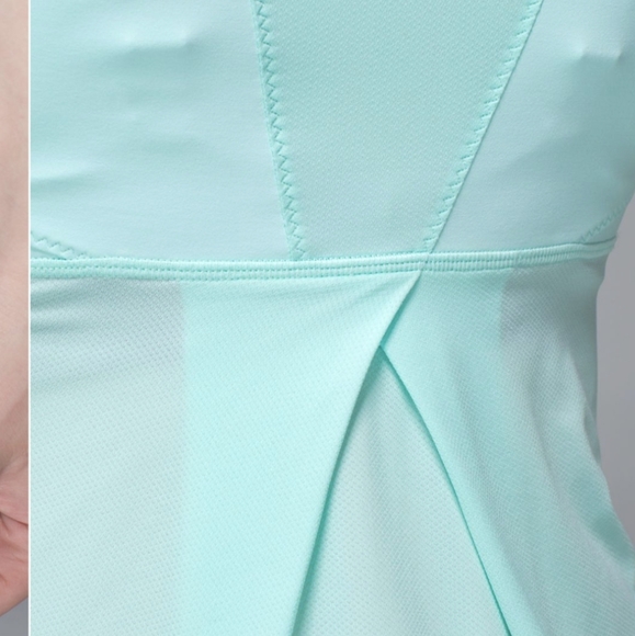 Lululemon run Tata topper in aquamarine size 8 bnwt - Picture 5 of 8